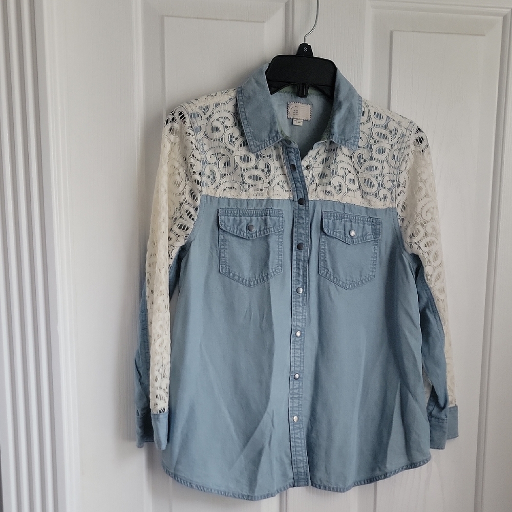 Anthropologie Blue Denim Shirt with Lace Details Postage stamp Size 2 Xs